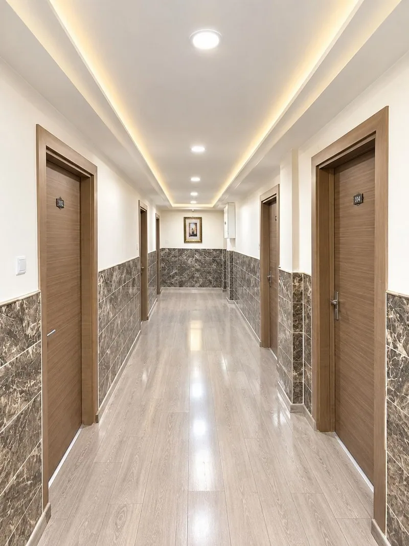 Ayyıldız Otel koridoru