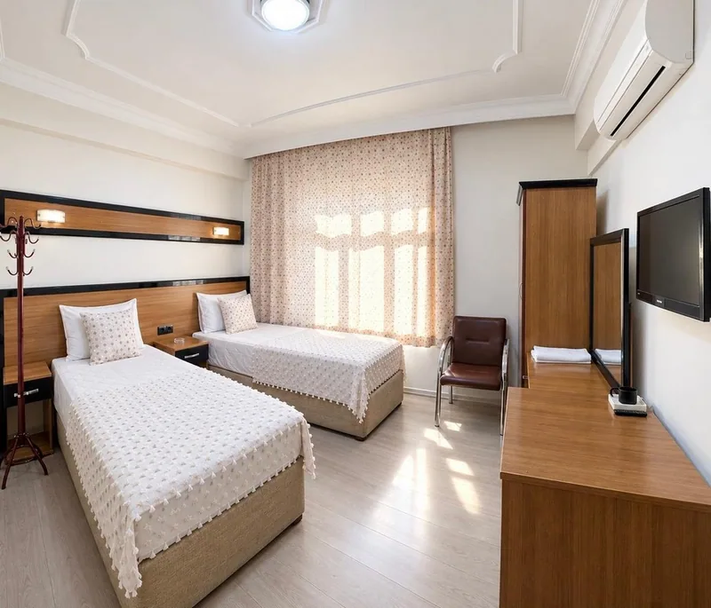Ayyıldız Otel çift kişilik oda
